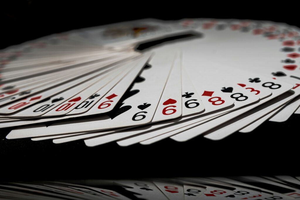 découvrez une large variété de jeux de casino passionnants, allant des machines à sous aux jeux de table, pour une expérience inoubliable de jeu en ligne.