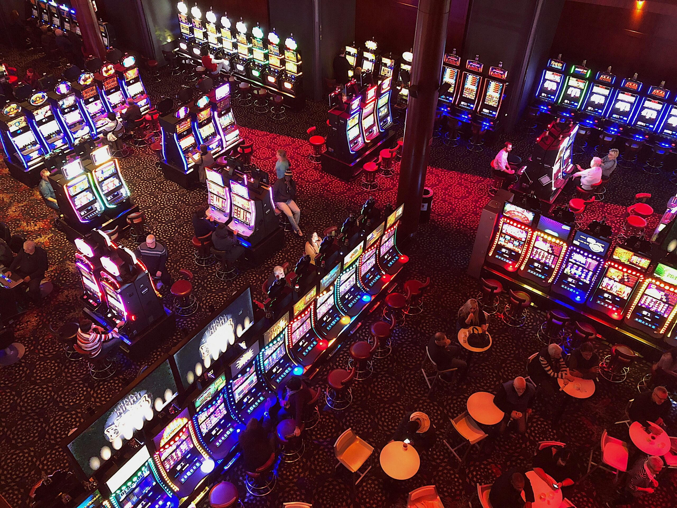 découvrez l'univers captivant du casino en ligne et profitez d'une sélection de jeux passionnants, de bonus attractifs et d'une expérience de jeu immersive.